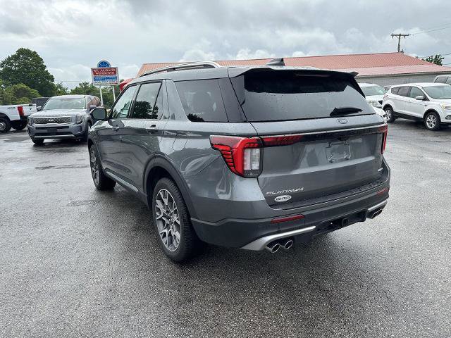 Certified 2025 Ford Explorer Platinum w/ Ultimate Package AWD/4WD image 4