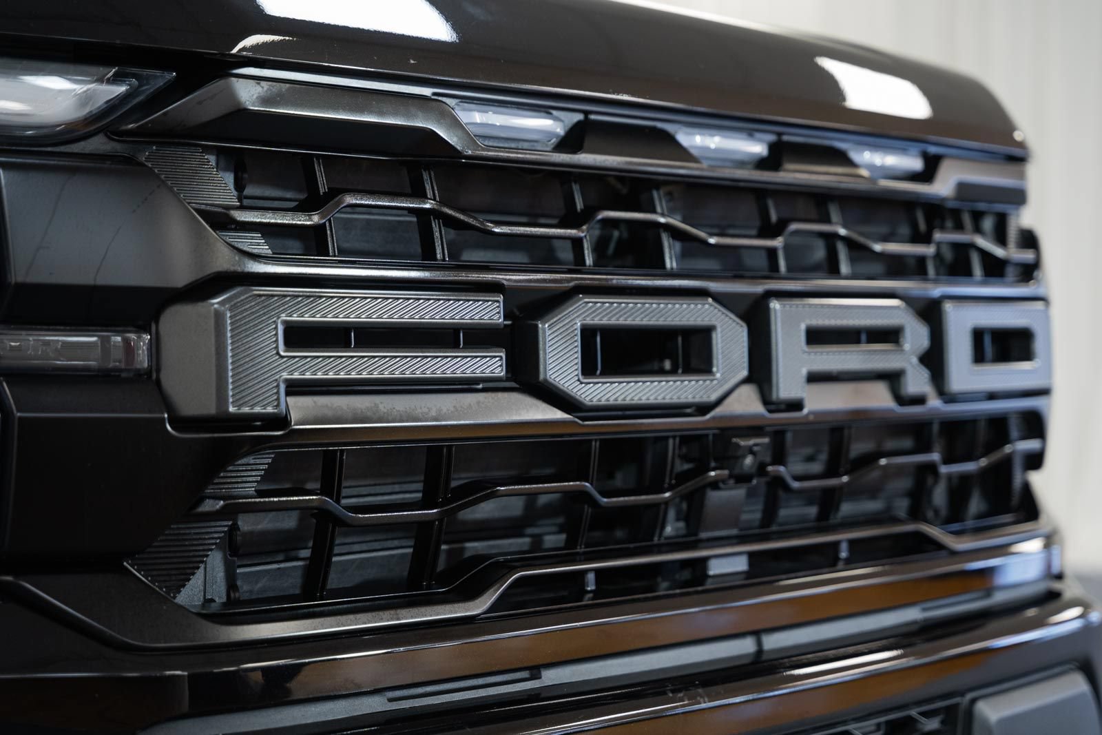 Certified 2025 Ford F150 Raptor AWD/4WD image 13