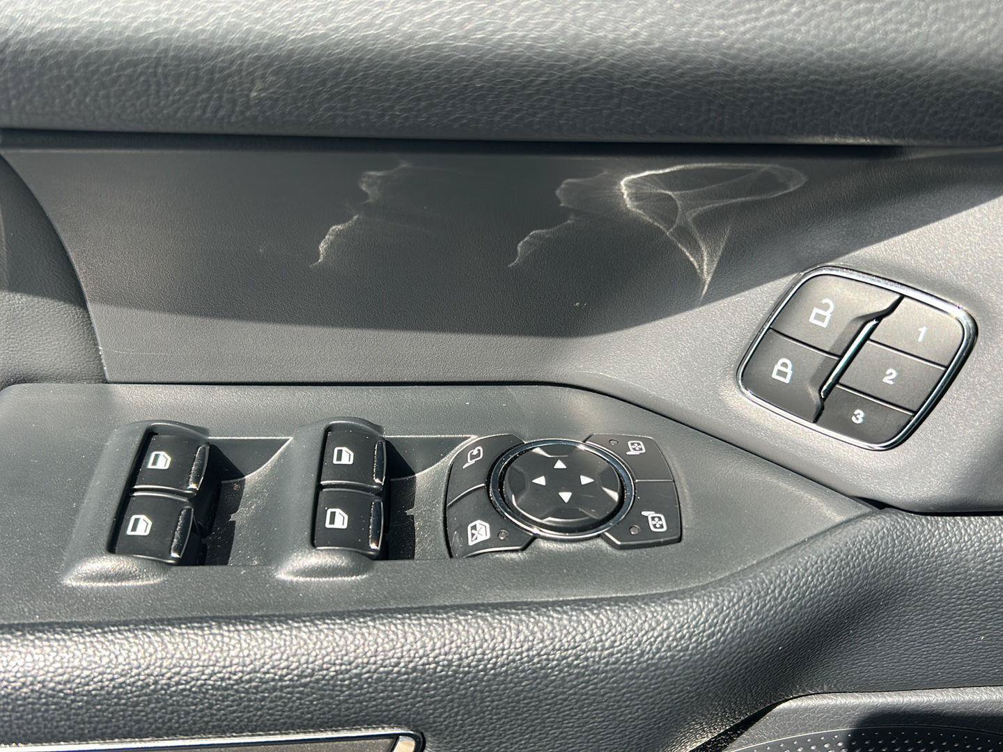 Certified 2024 Ford Expedition XLT RWD image 9