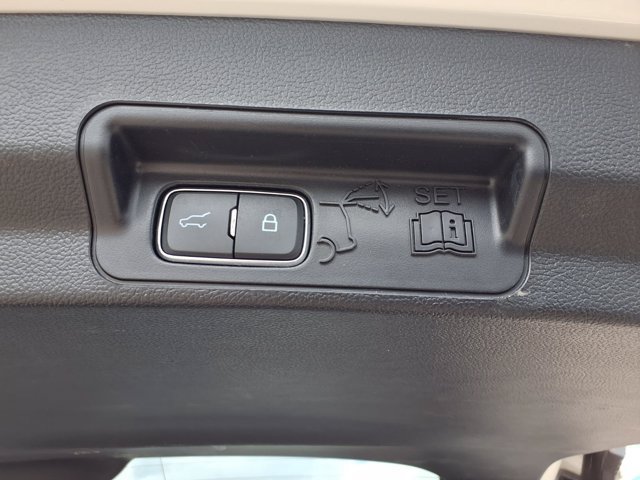Certified 2023 Ford Explorer XLT w/ Equipment Group 202A AWD/4WD image 23
