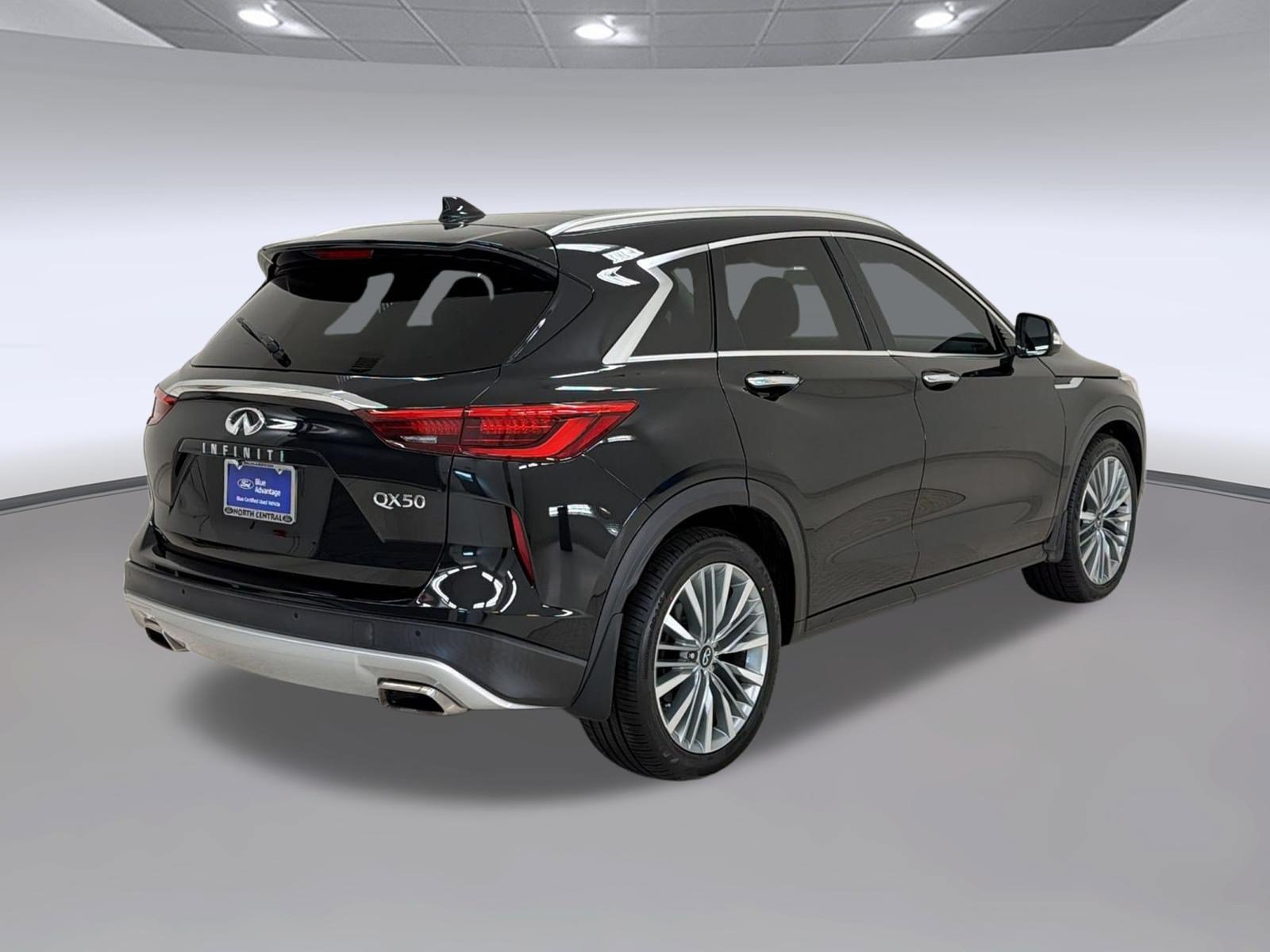 Used 2023 INFINITI QX50 Sensory FWD image 9