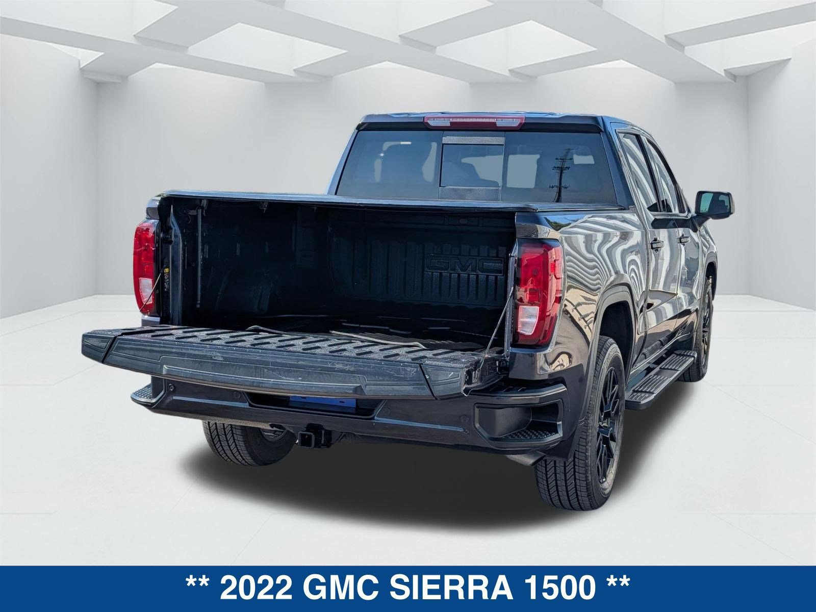 Used 2022 GMC Sierra 1500 Elevation w/ Elevation Premium Package image 5