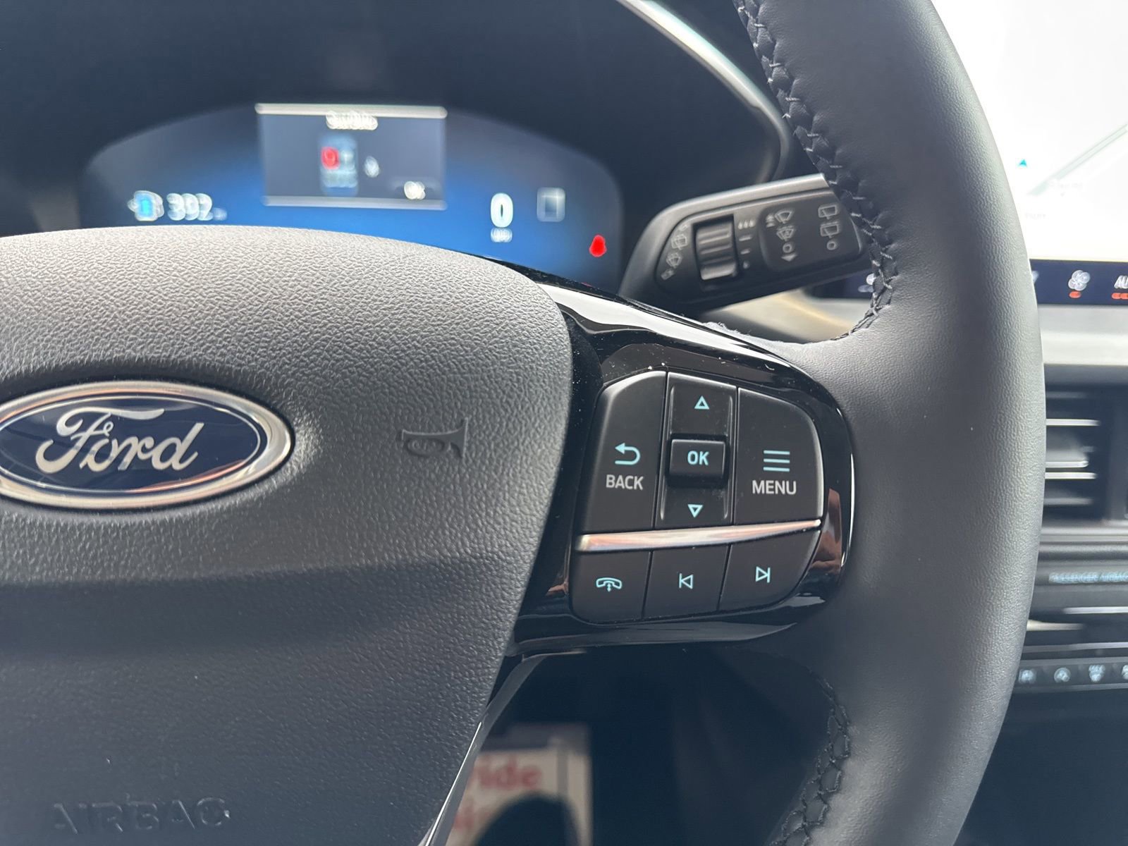 Certified 2023 Ford Escape Platinum image 30