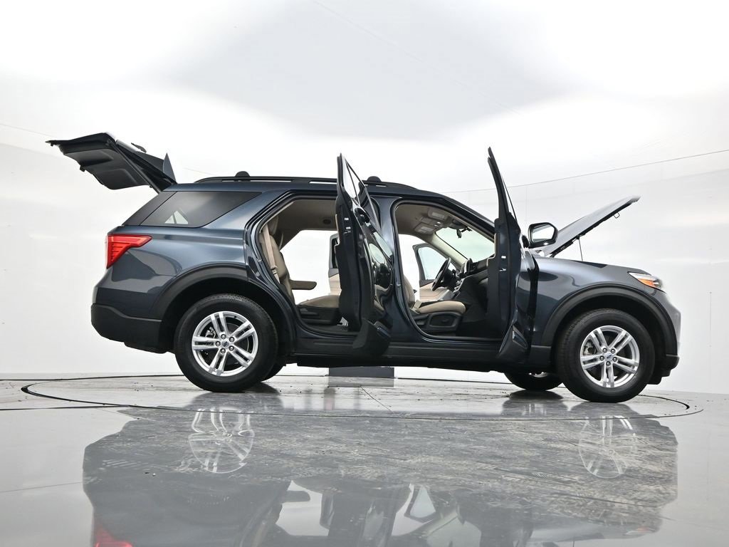 Certified 2022 Ford Explorer XLT w/ Class IV Trailer Tow Package image 62