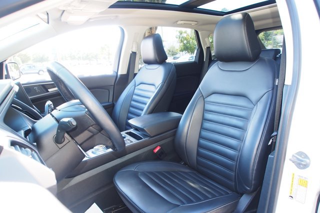 Certified 2024 Ford Edge SEL w/ Convenience Package AWD/4WD image 18