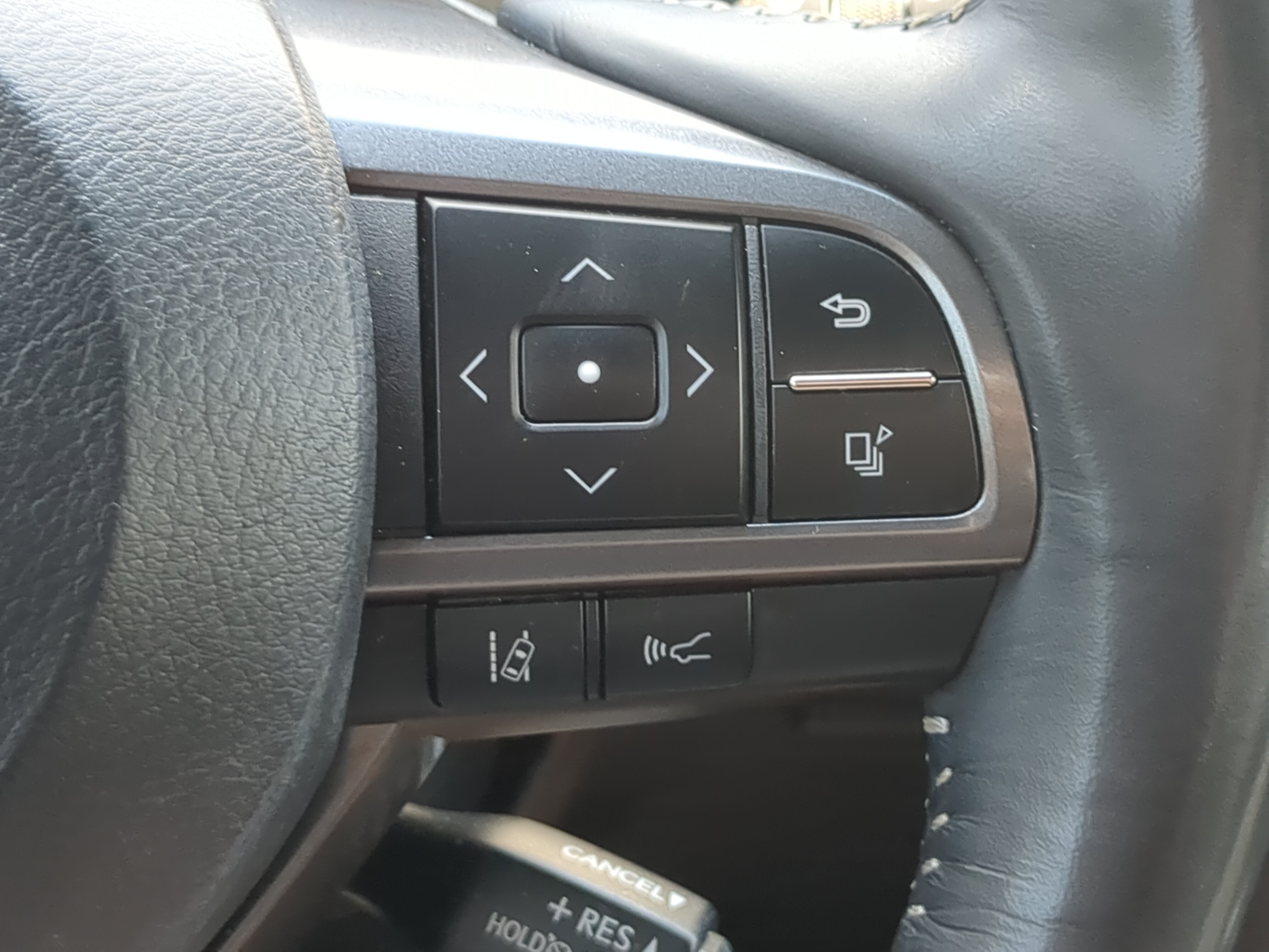 Used 2023 Lexus GX 460 w/ Black Line Special Edition AWD/4WD image 25