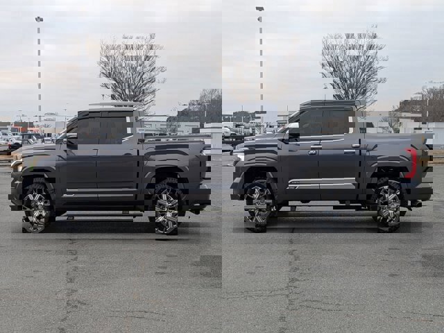 Used 2023 Toyota Tundra Capstone AWD/4WD image 2