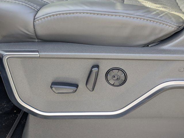 Certified 2025 Ford F450 Platinum w/ Platinum Plus Package AWD/4WD image 21