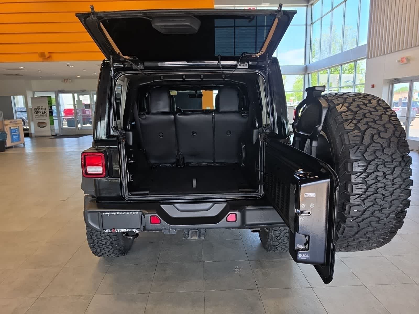 Used 2022 Jeep Wrangler Unlimited Sport AWD/4WD image 34