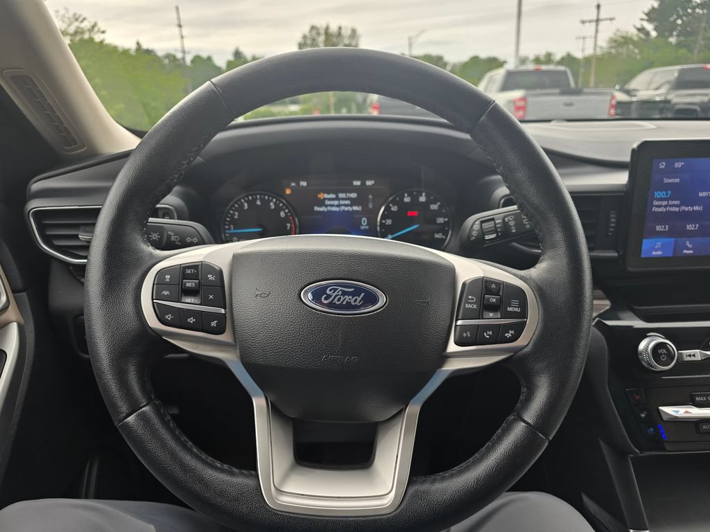 Certified 2023 Ford Explorer Limited AWD/4WD image 26