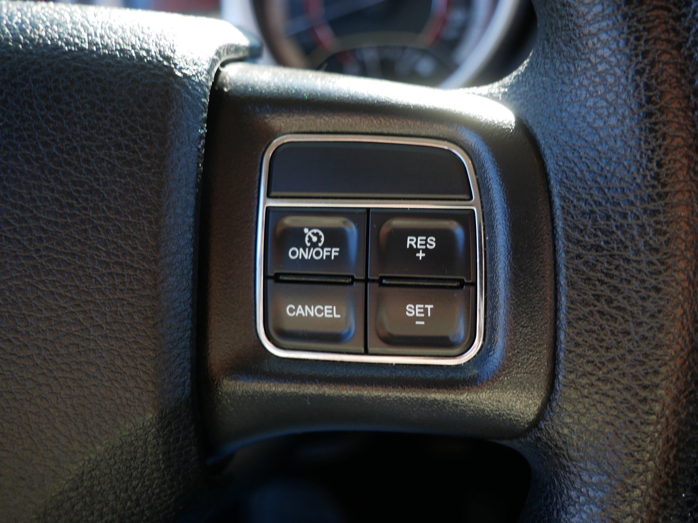 Used 2020 Dodge Journey SE w/ Blacktop Package FWD image 27