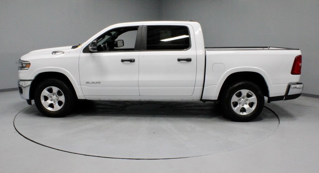 Used 2025 RAM 1500 Big Horn AWD/4WD image 8