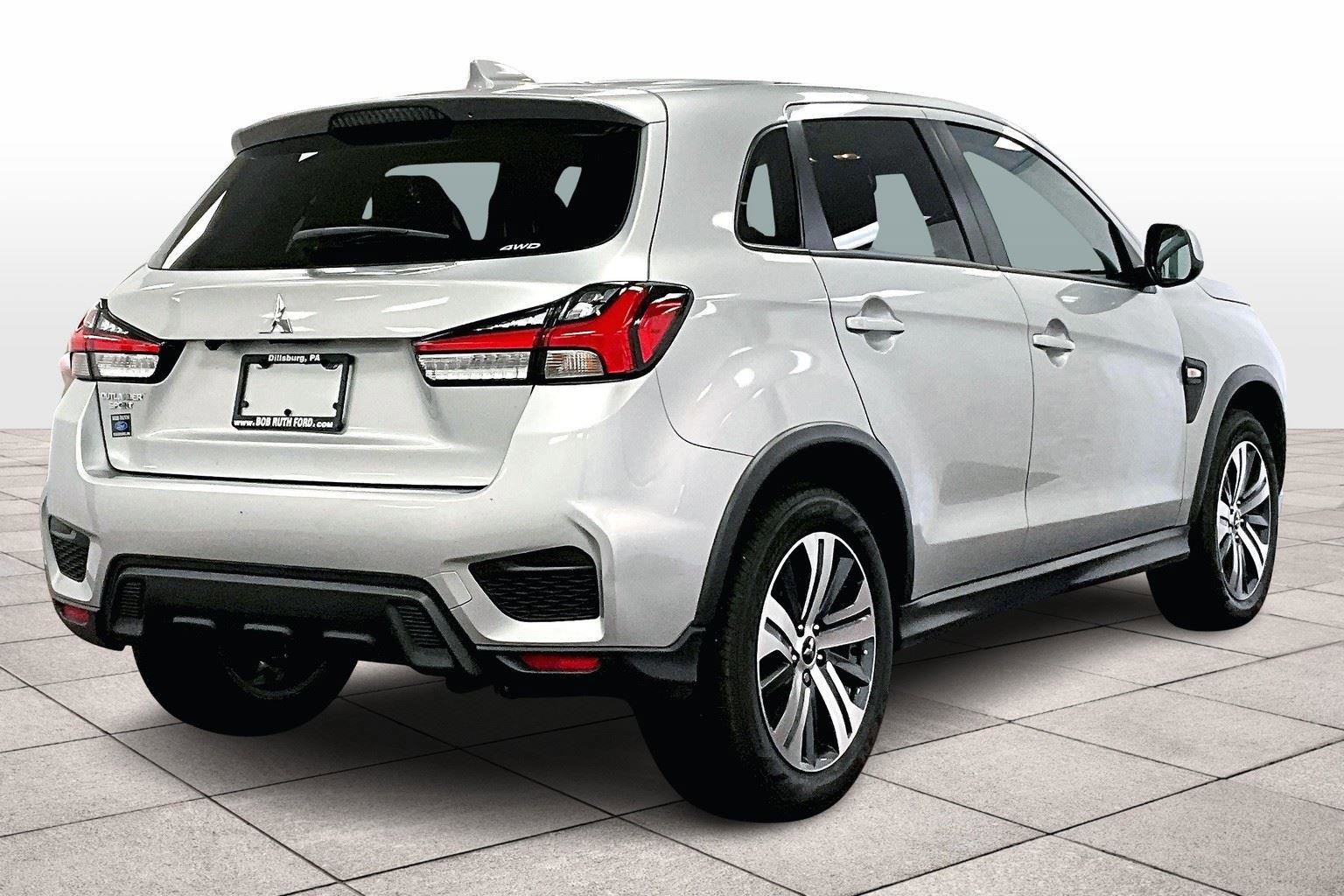 Used 2024 Mitsubishi Outlander Sport ES image 3