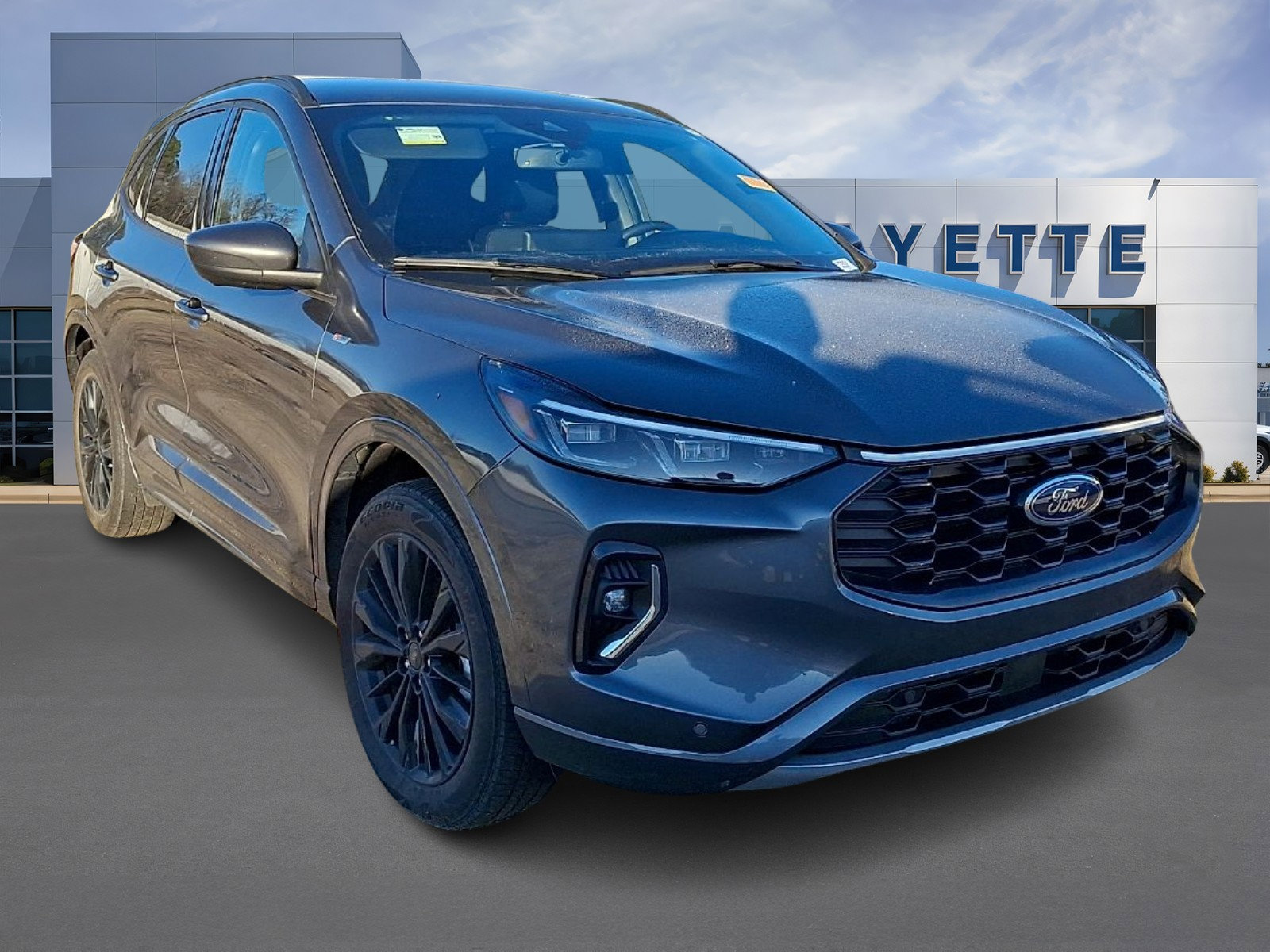 Certified 2023 Ford Escape ST-Line Elite image 1