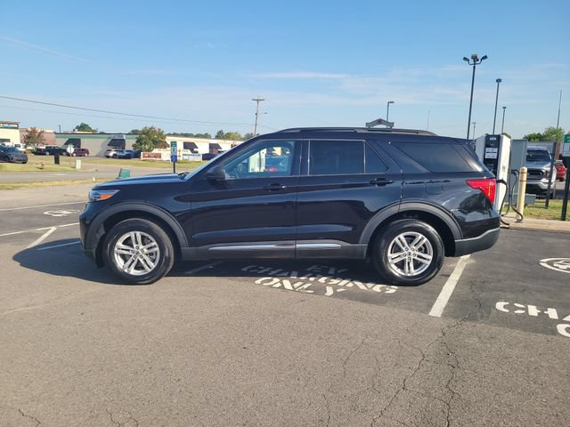 Certified 2023 Ford Explorer XLT w/ Equipment Group 202A AWD/4WD image 8