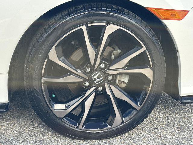 Used 2018 Honda Civic Sport image 9