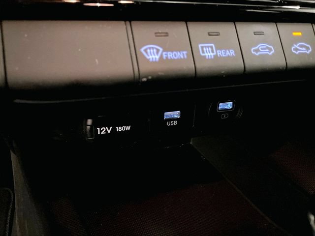 Used 2023 Hyundai Elantra SEL FWD image 31
