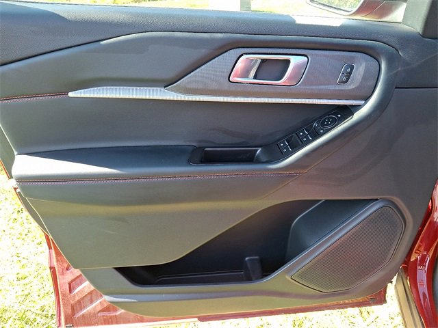 Certified 2025 Ford Explorer ST-Line image 10