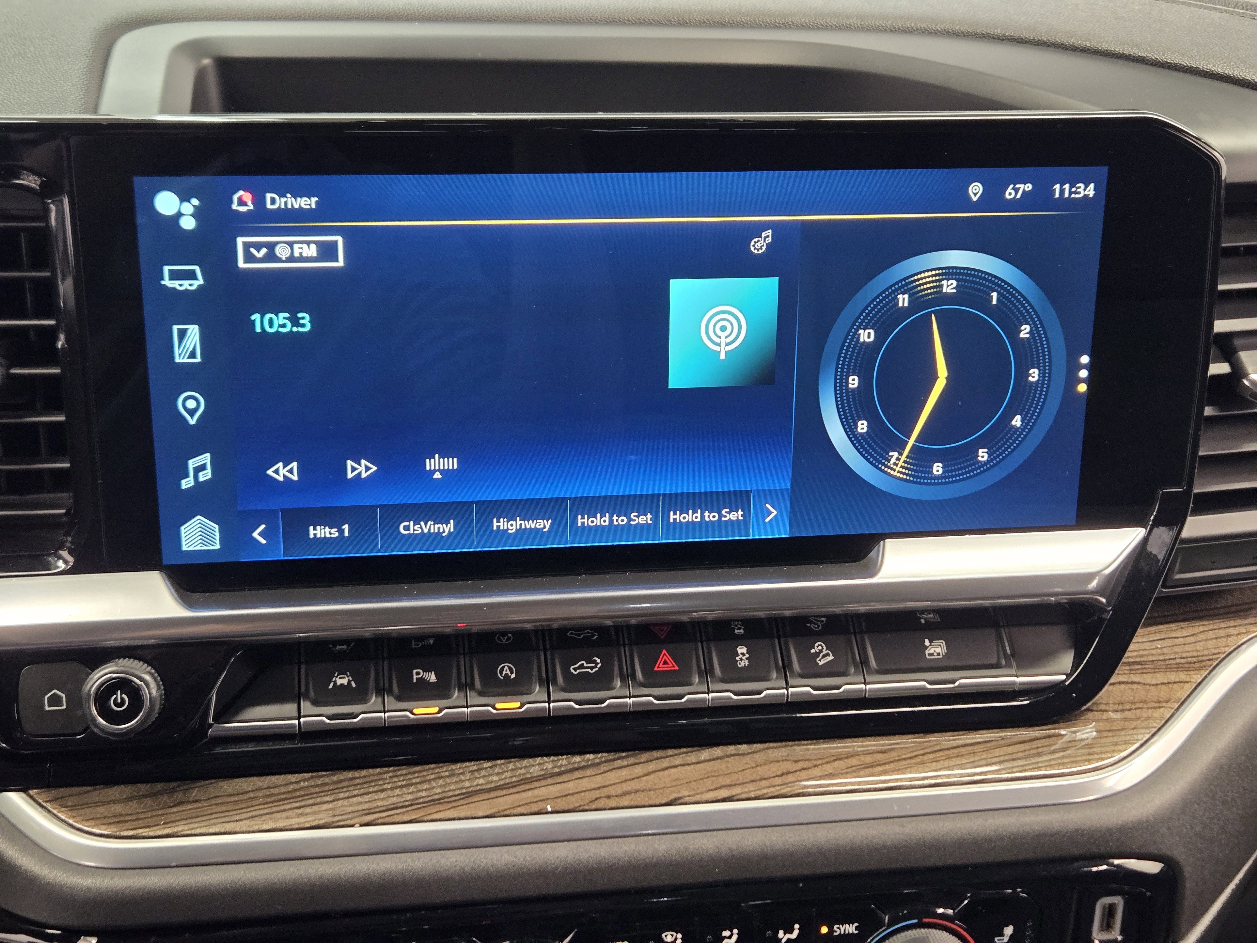 Used 2022 Chevrolet Silverado 1500 LT Trail Boss w/ Convenience Package II image 16