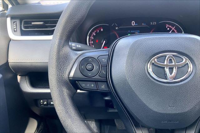 Used 2025 Toyota RAV4 LE AWD/4WD image 24