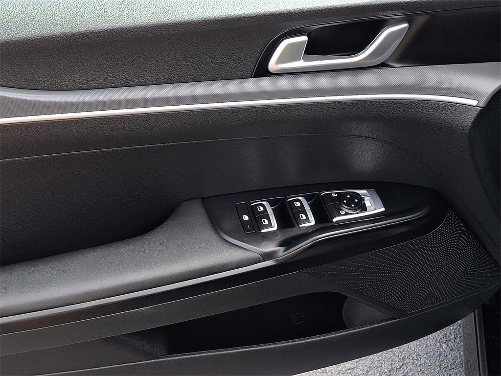 Used 2023 Kia K5 LXS image 12