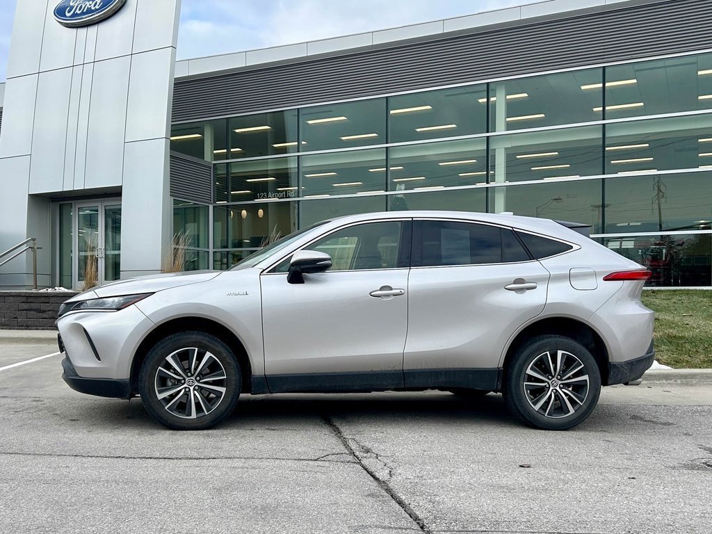 Used 2021 Toyota Venza LE image 5