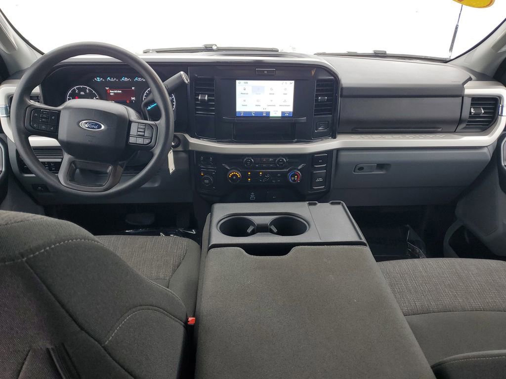 Certified 2025 Ford F250 XLT image 11