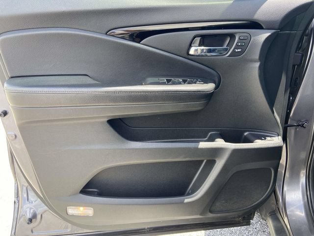 Used 2020 Honda Pilot Touring image 18