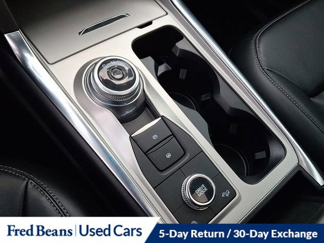 Certified 2022 Ford Explorer XLT w/ Equipment Group 202A image 18