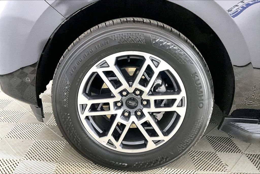 Certified 2025 Ford Expedition Max Active AWD/4WD image 7