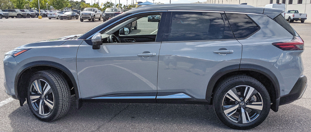 Used 2021 Nissan Rogue Platinum FWD image 5