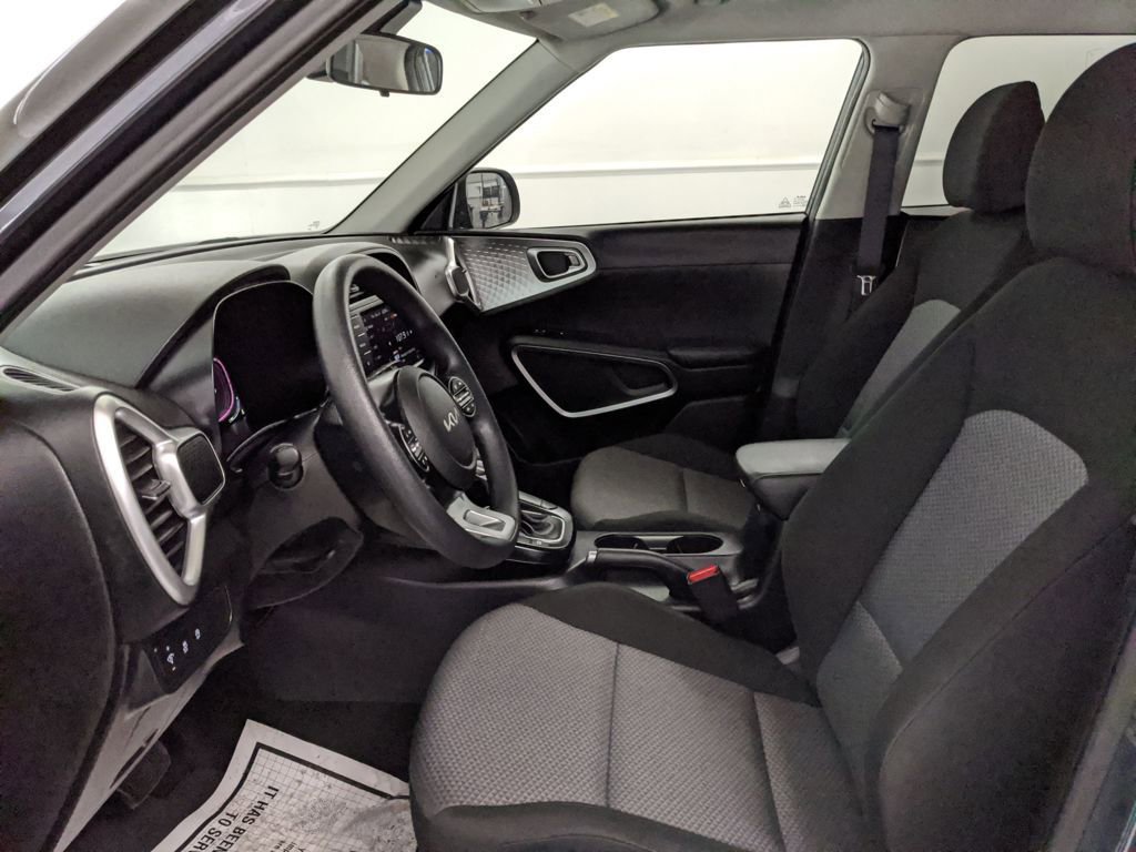 Used 2024 Kia Soul LX w/ Option Group 015 image 21