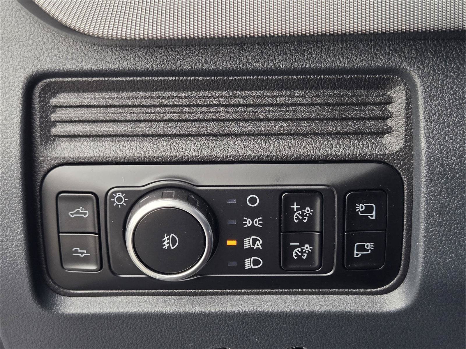 Certified 2025 Ford F250 Platinum AWD/4WD image 21