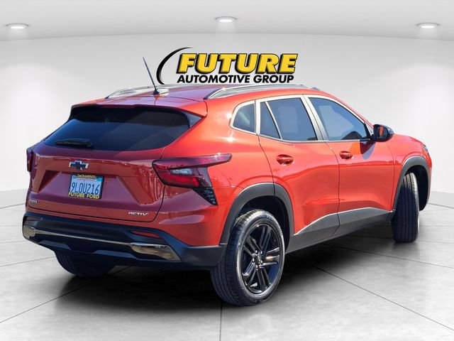 Used 2024 Chevrolet Trax ACTIV w/ Driver Confidence Package FWD image 4