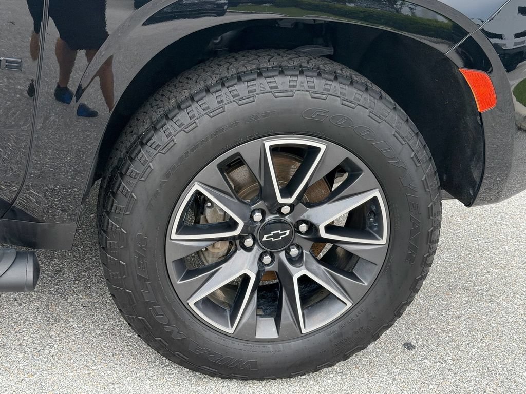 Used 2021 Chevrolet Tahoe Z71 AWD/4WD image 9