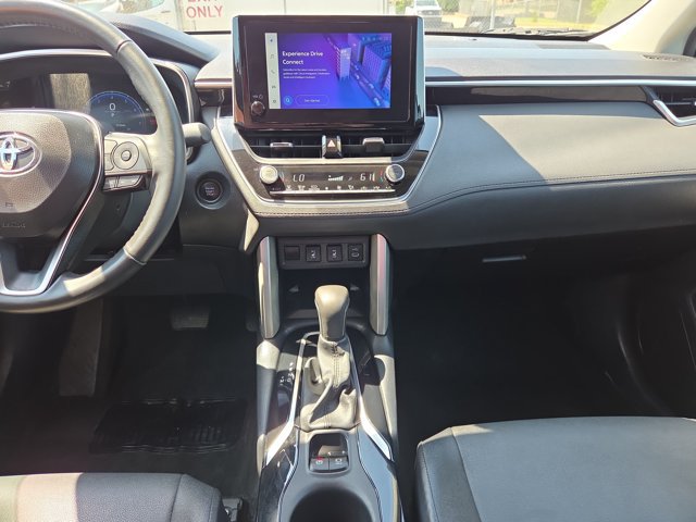 Used 2024 Toyota Corolla Cross XLE FWD image 22
