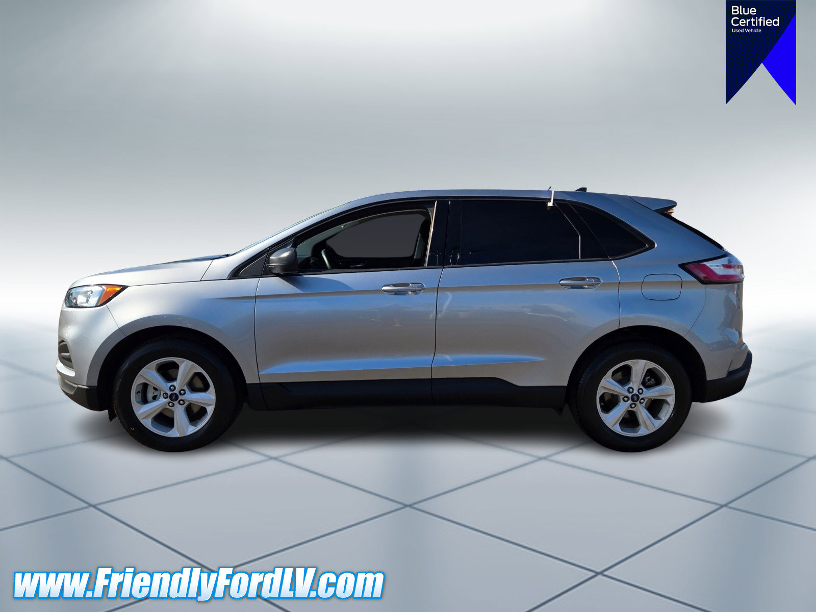 Certified 2020 Ford Edge SE image 3