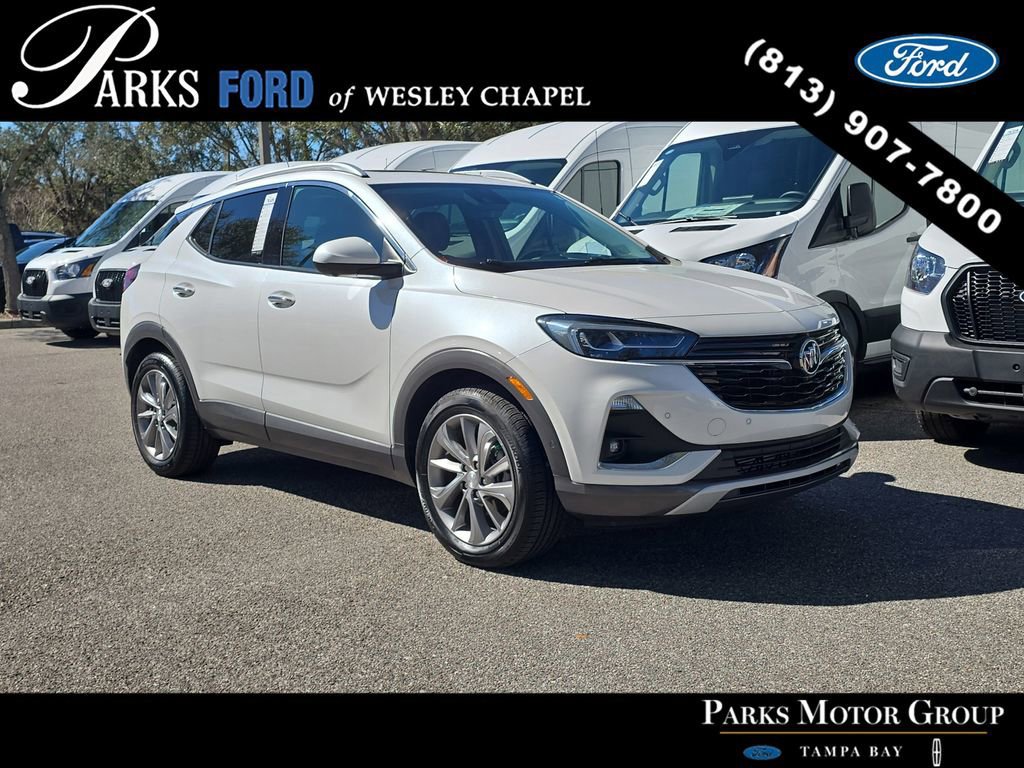 Used 2022 Buick Encore GX Essence w/ Advanced Technology Package image 1