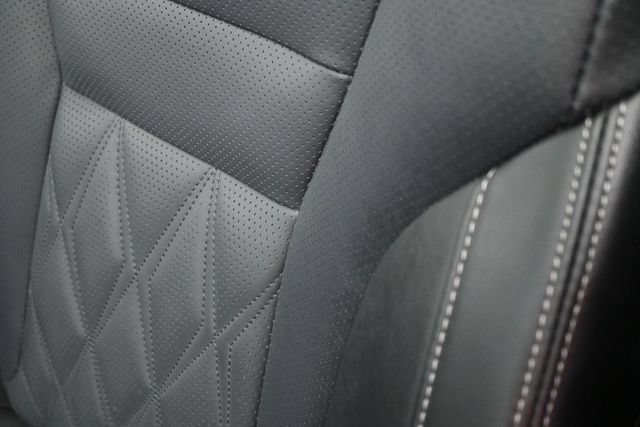 Used 2025 Nissan Rogue Platinum w/ Platinum Premium Package FWD image 13