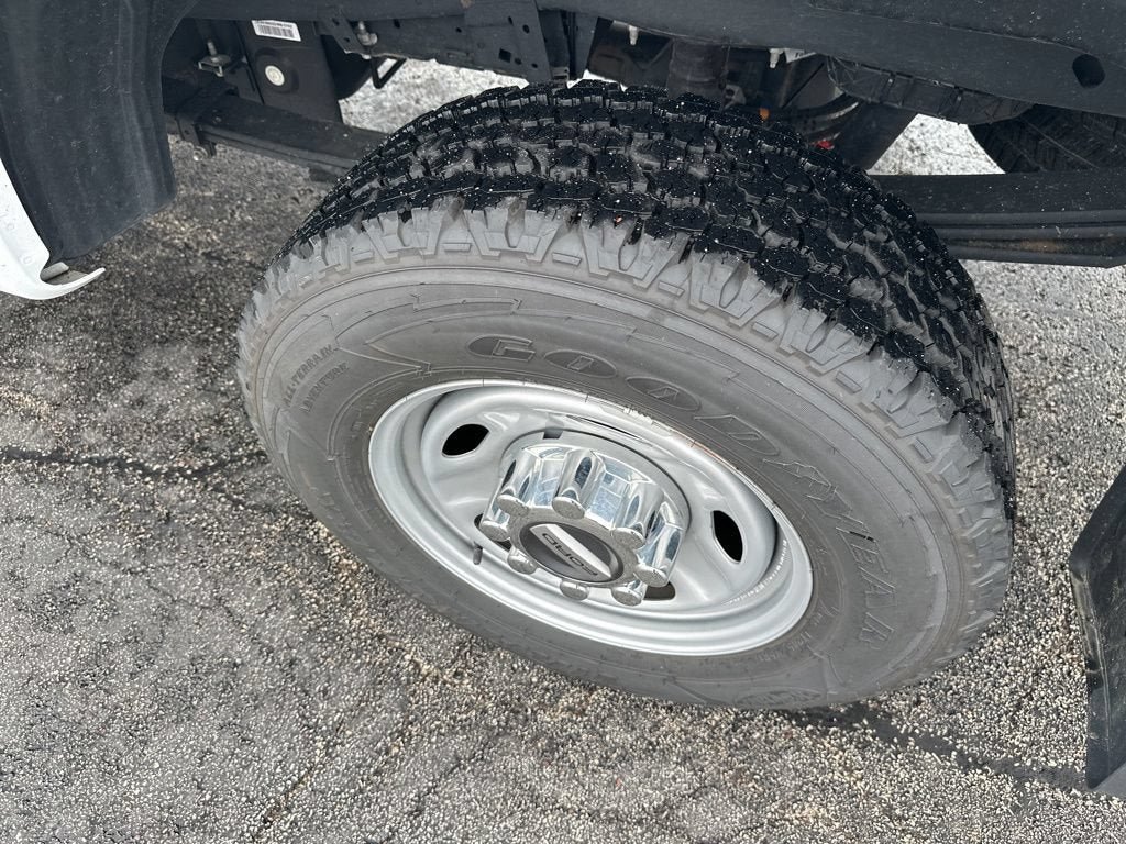 Certified 2024 Ford F250 XL w/ Snow Plow Prep Package AWD/4WD image 18