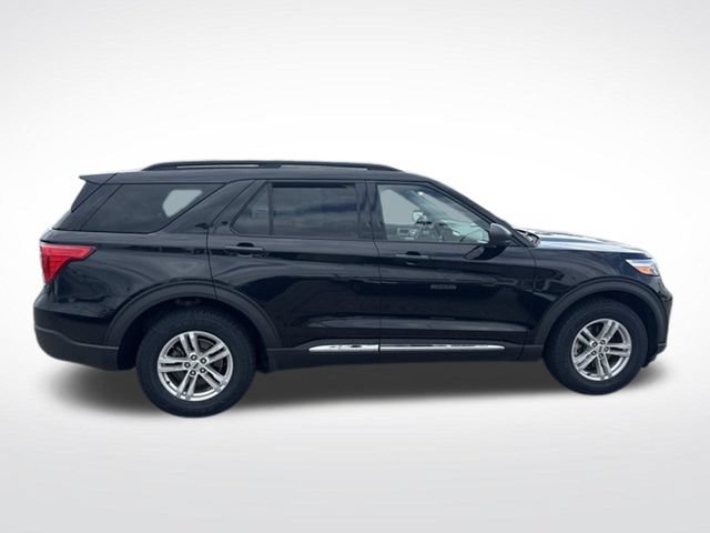 Certified 2021 Ford Explorer XLT w/ Equipment Group 202A AWD/4WD image 11