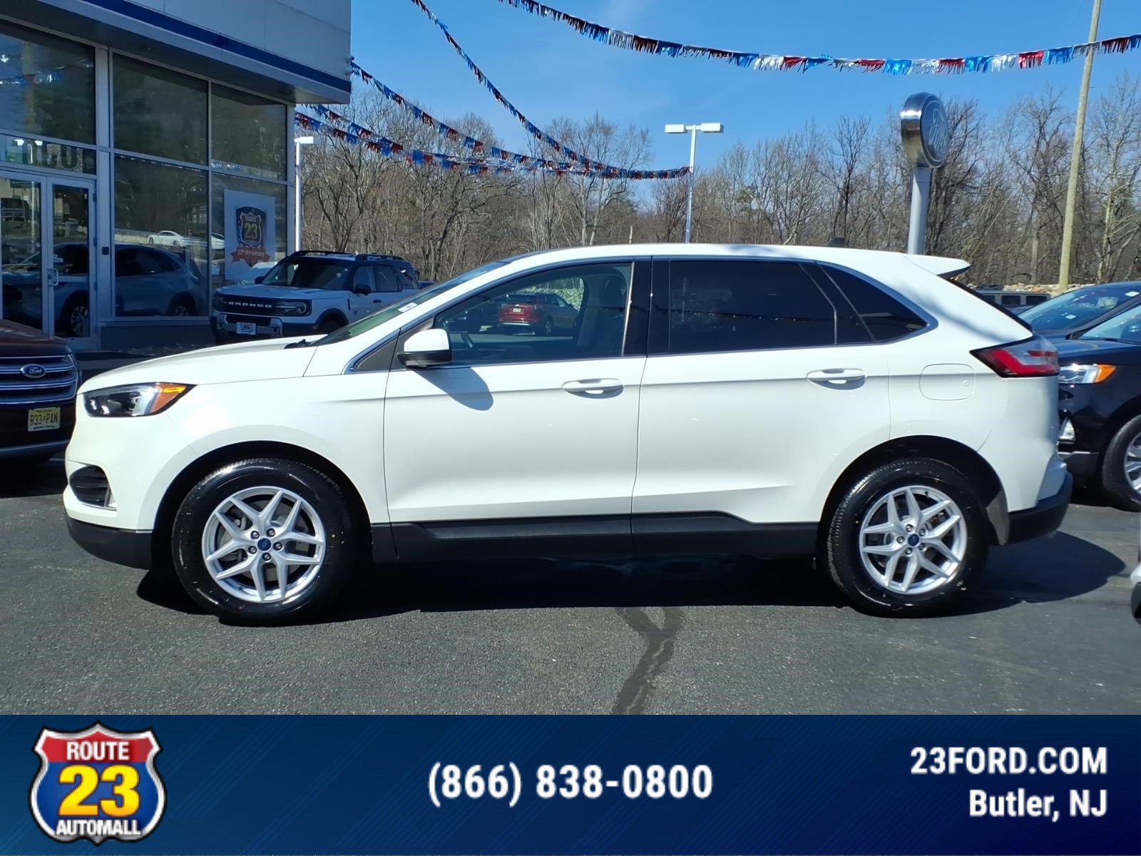 Certified 2022 Ford Edge SEL w/ Convenience Package AWD/4WD image 2