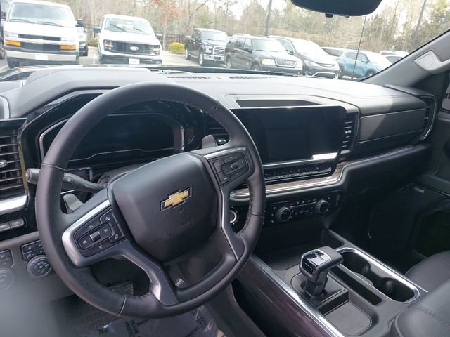 Used 2025 Chevrolet Silverado 1500 LTZ w/ Technology Package image 16