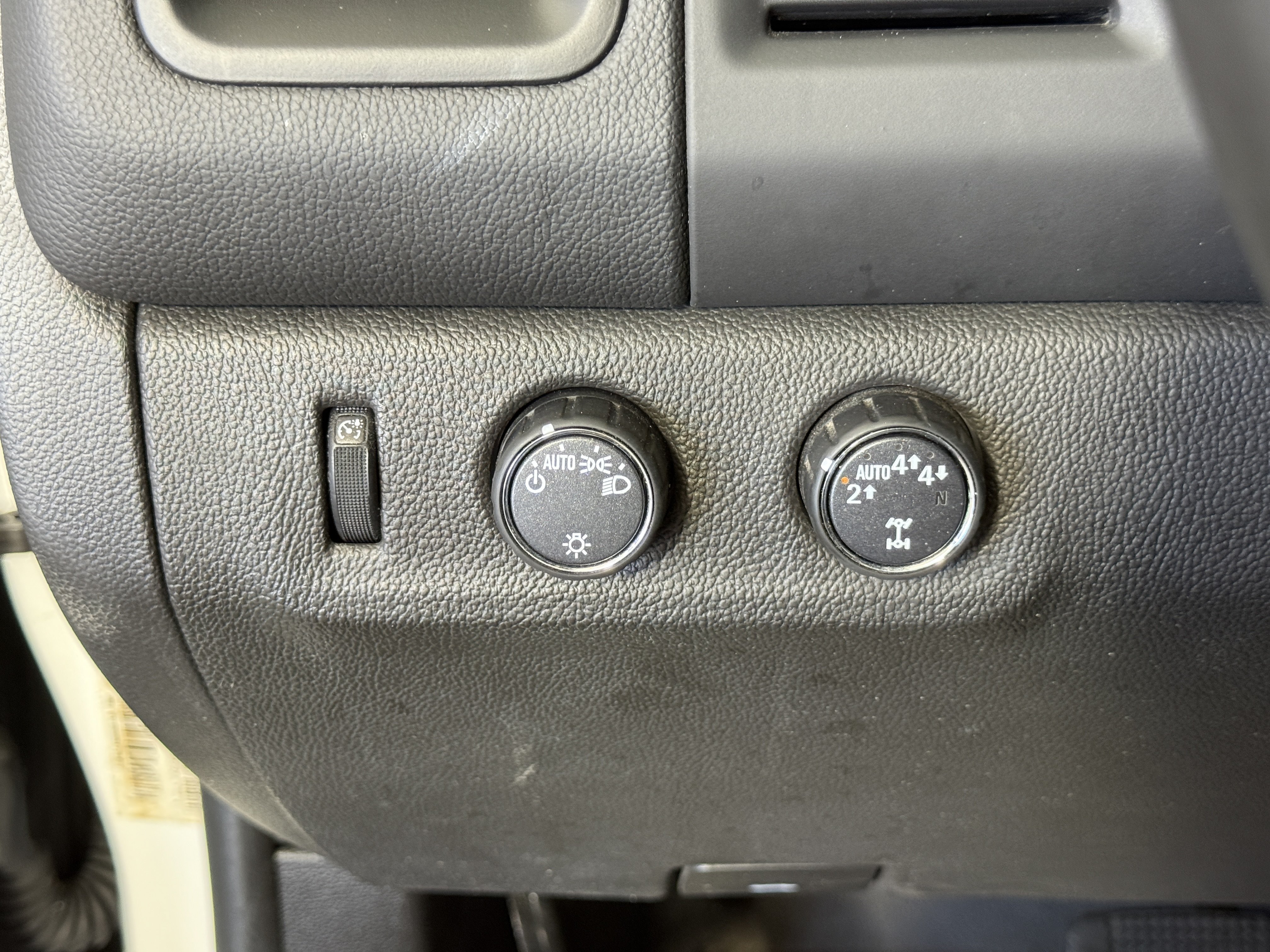 Used 2022 Chevrolet Colorado LT w/ Fleet Safety Package AWD/4WD image 22