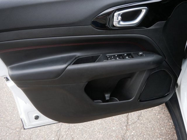 Used 2025 Jeep Compass Trailhawk AWD/4WD image 13