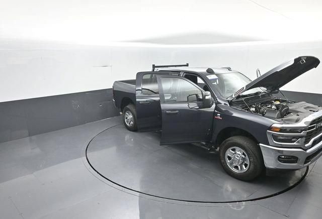 Used 2026 RAM 2500 Tradesman AWD/4WD image 42