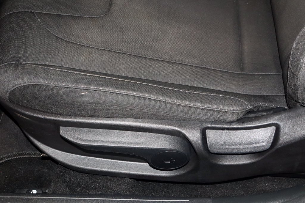 Used 2022 Hyundai Elantra SEL FWD image 22