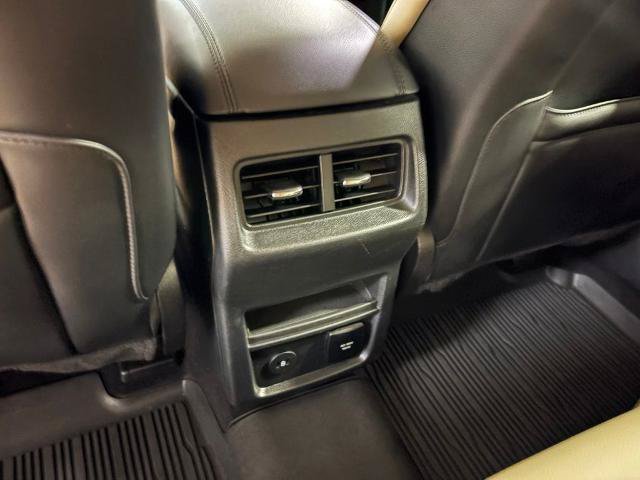 Certified 2024 Ford Edge SEL w/ Convenience Package AWD/4WD image 24