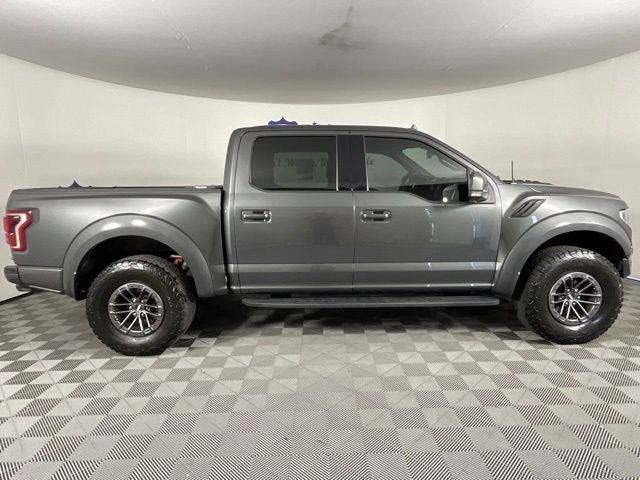 Certified 2019 Ford F150 Raptor w/ Equipment Group 802A Luxury image 6