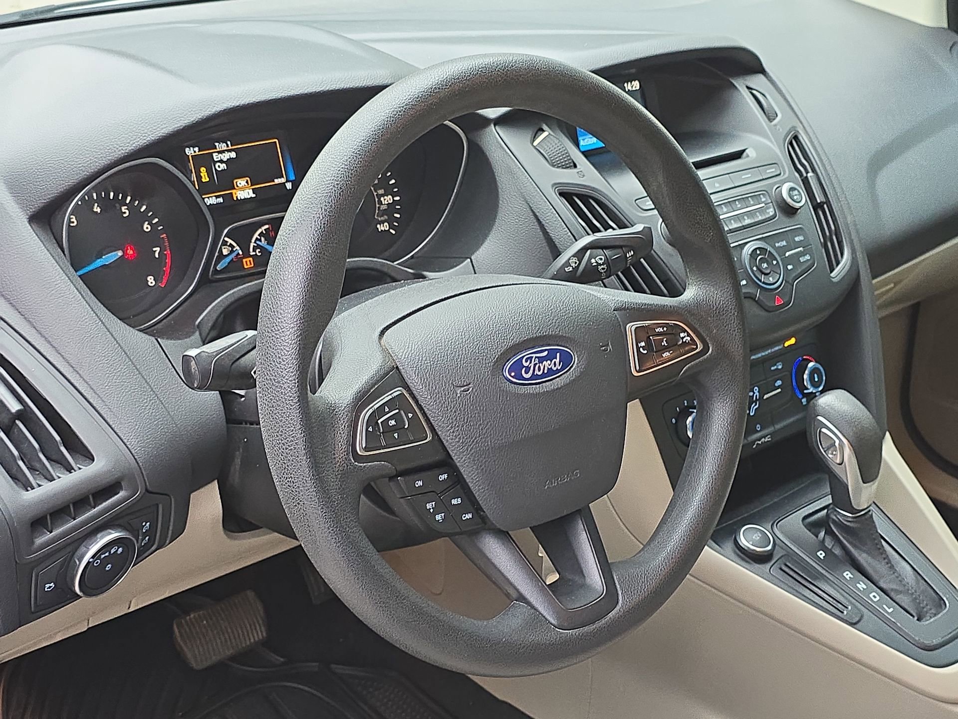 Certified 2017 Ford Focus SE FWD image 13